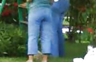 XXX دو دختران فیلم سکس خفن عربی با یک دختر خوش تیپ