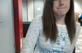 XXX یک مرد جلب یک دانش آموز بیدمشک در اینترنت و عکسهای سوپر سکسی خفن موی چتری بیدمشک او در تاریخ اول