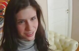 XXX آلمانی جمعیت کباب دو زن فیلم سگسی خفن بر روی نیمکت سیاه و سفید و cums در چهره خود را