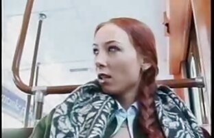 XXX زیبا, لباس زیر زنانه پخش سکس خفن سفید fucks در روی زمین با یک دوست