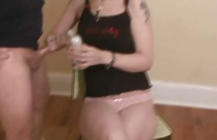 XXX جوجه چاق و نشان سوپرهای خفن خارجی می دهد بیدمشک مودار