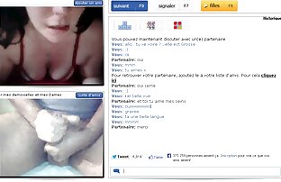 XXX جوجه شوکه سايت سكسي خفن در مقابل مرد بیدمشک و به او