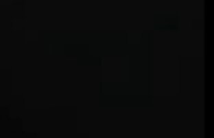 XXX دختر بلوند با جعلی و در لباس زیر زنانه سفید دانلود سکس خفن خارجی مکیده دوست دختر او را