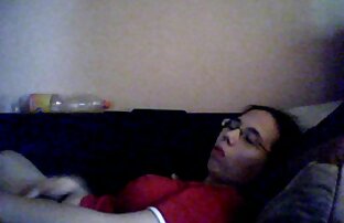 XXX دورگه با تامپون کانال سکسی خفن پرشهای مرد در دفتر