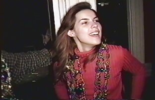 XXX Busty ورزش ها می دهد کار ضربه عمیق به کلیپ های خفن سکسی یک دختر